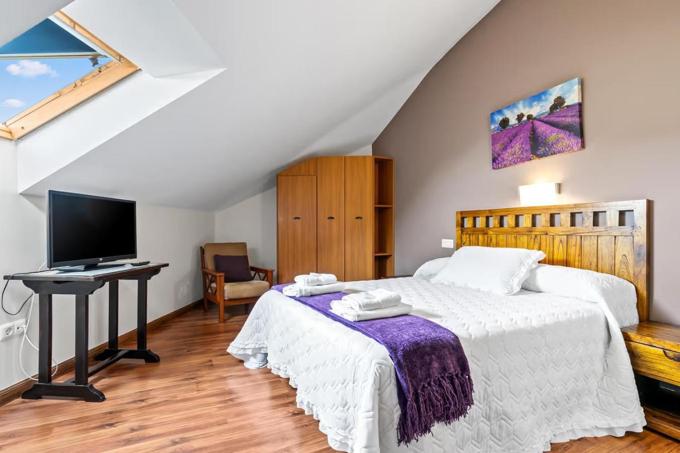 Apartamentos Turisticos As Cetareas Rinlo Szoba fotó