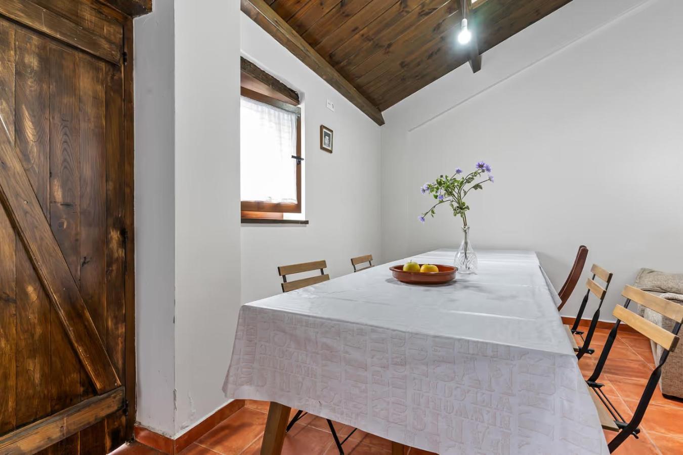 Apartamentos Turisticos As Cetareas Rinlo Kültér fotó