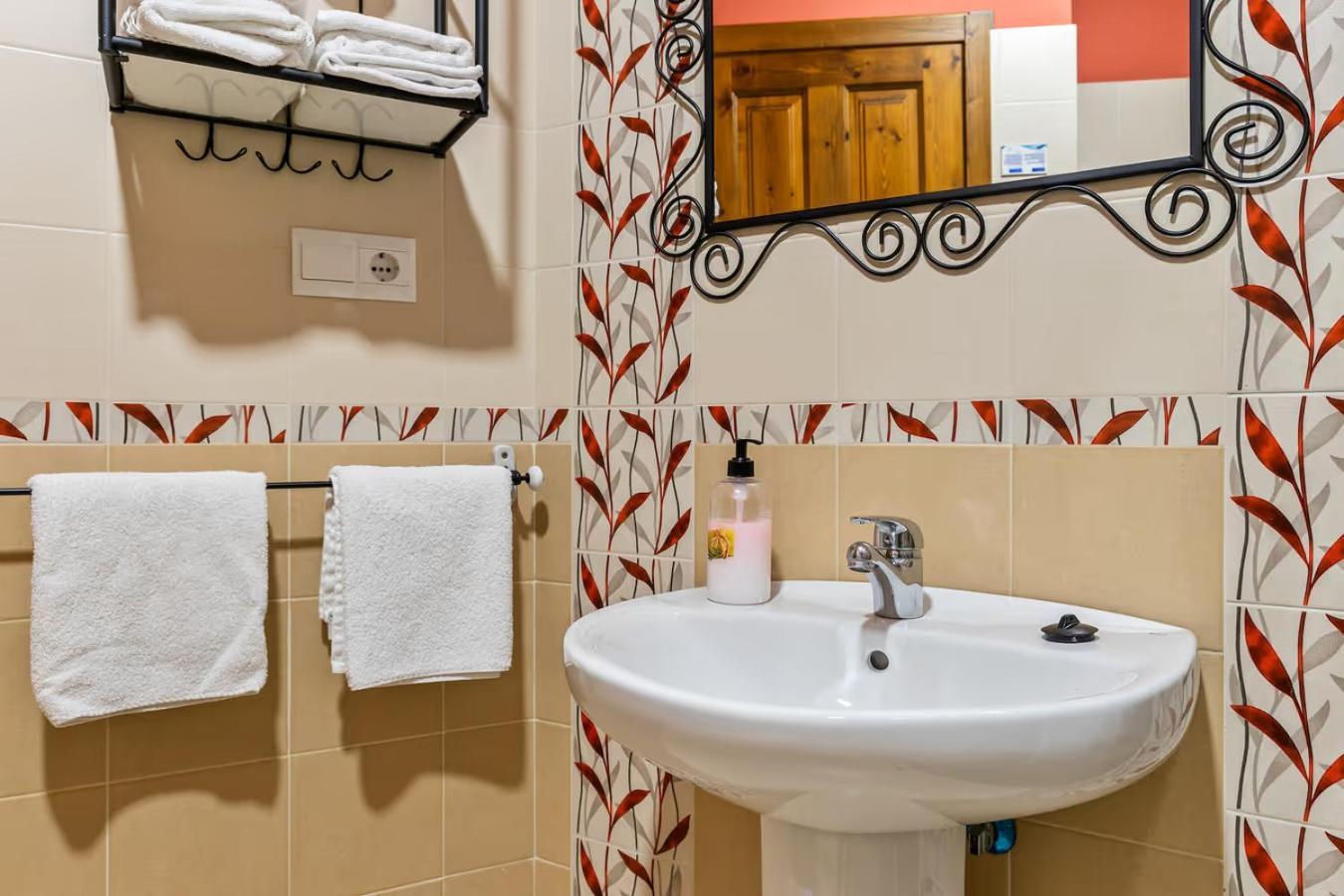 Apartamentos Turisticos As Cetareas Rinlo Szoba fotó